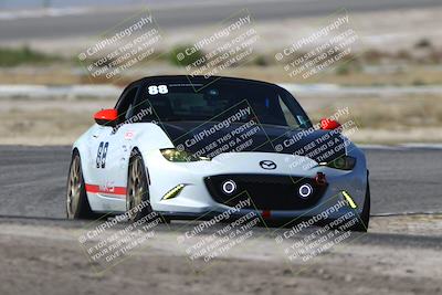 media/Oct-18-2025-Speed Ventures (Sat) [[8b3b7cf525]]/Yellow/Session 3 (Sunset)/